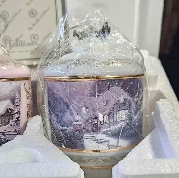 Thomas Kinkade Christmas Ornaments EUC - Picture 3 of 5